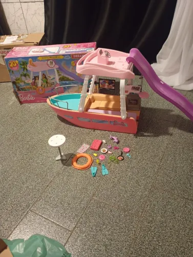 Barco da Barbie completo