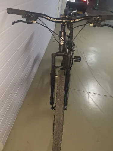Bicicleta aro 29 7 marchas