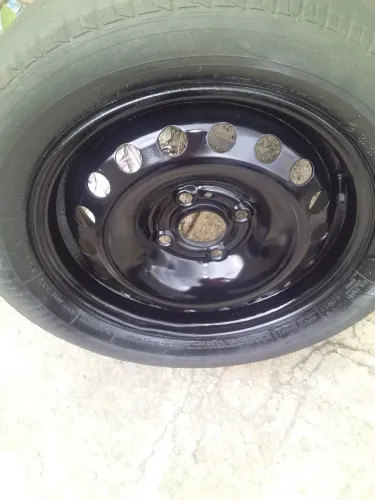 Roda aro 14 Ford 4/98 com PNEU