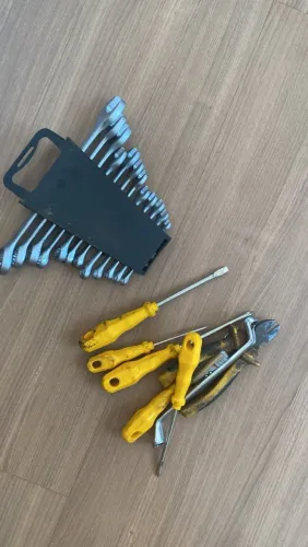 Vendo ferramentas