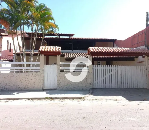 Casa á venda com 3 quartos em Piratininga