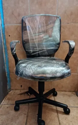 Cadeira de escritório Marelli 