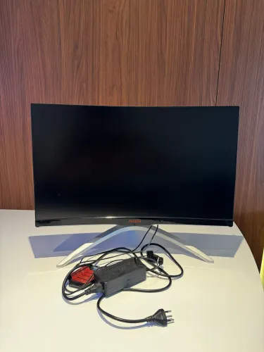 Monitor AGON