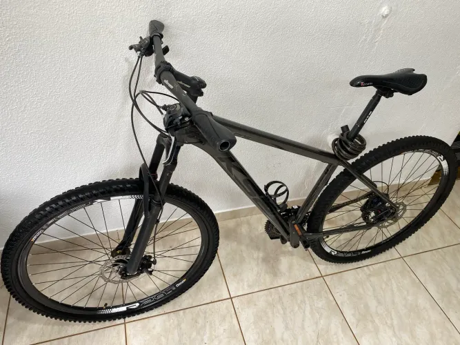 Bicicleta aro 29 pronta pra uso