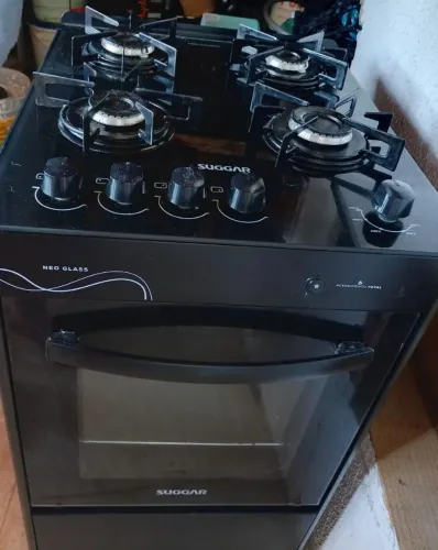 Vendo Fogão Semi novo