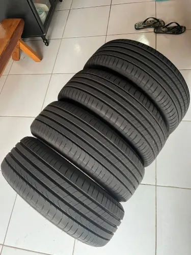 Pneus 205 50 17 Pirelli Contrato P7