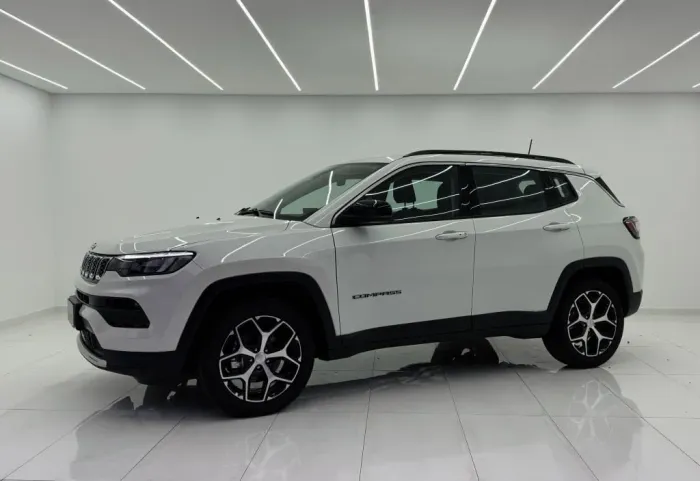 Jeep Compass Long. T270 1.3 TB 4X2 Flex AUT 2026