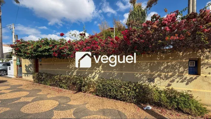Casa de 321m² com 5 quartos, 5 banheiros para alugar no Nova Campinas, Campinas/SP