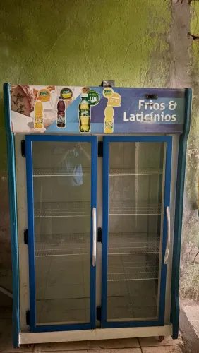 Freezer vertical duas portas