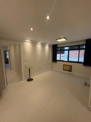 Apartamento para locação com 70 m², 2 quartos no bairro do Macuco - Santos  SP.