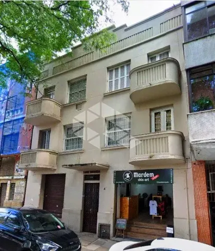 LOJA À VENDA NO CENTRO DE PORTO ALEGRE, LOCALIZADA NA PRAÇA CONDE DE PORTO ALEGRE, BEM PRÓ