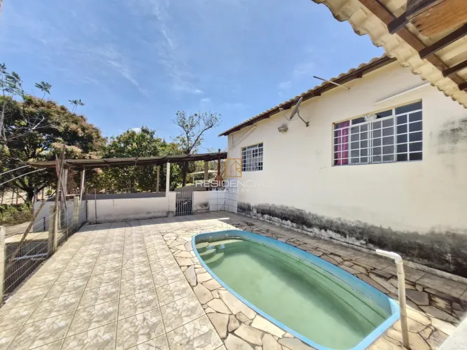 CHACARA A VENDA DJALMA DUTRA ERMIDA - 2000m² 04 QUARTOS, COZINHA, PISCINA, POMAR