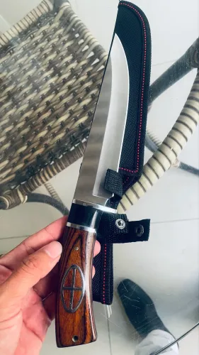 Faca personalizada