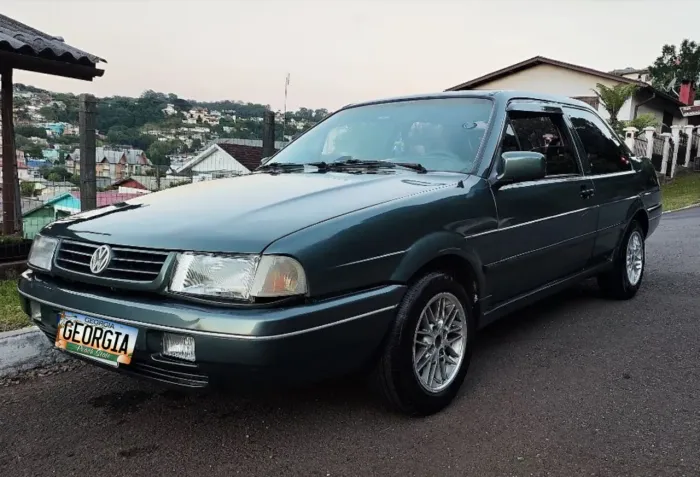 Volkswagen Santana GLI / GL/ Sport 1.8/ 2.0 (álcool) 1993