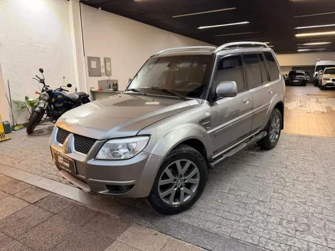 Mitsubishi Pajero TR4 2.0 Flex 16V 4X2 Aut. 2015