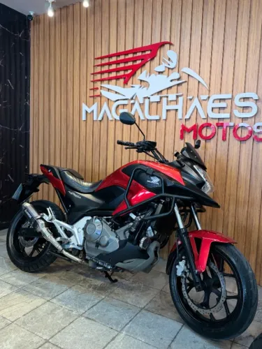 NC 700X 2014 - Financiamento bancário e cartão