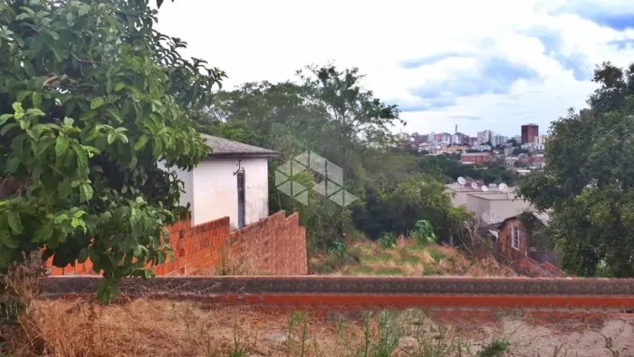 Terreno à venda no bairro Itararé.