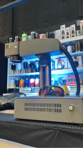 Máquina de gravação fiber laser 