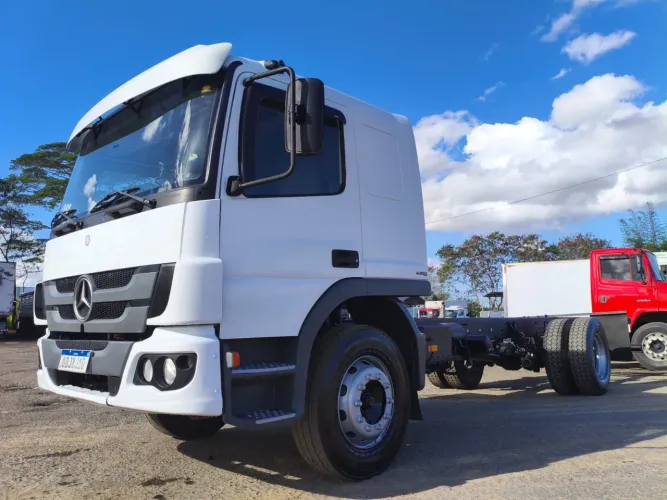 ATEGO 1419 CABINADO 4x2
