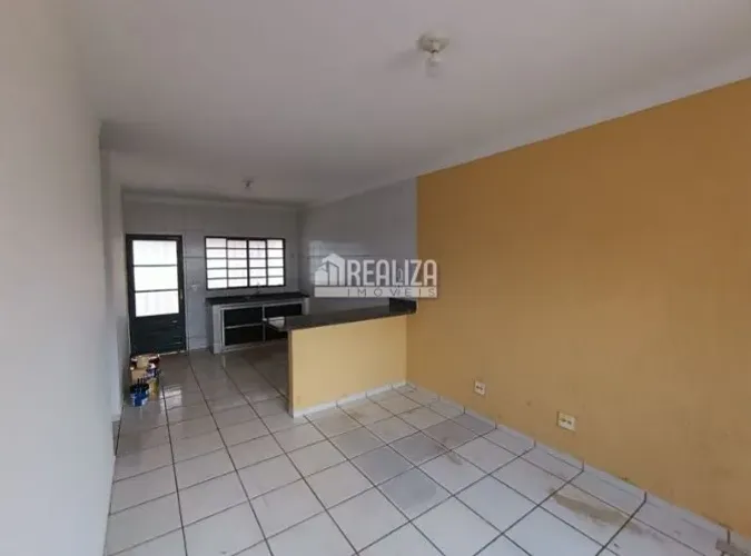 Casa à Venda no bairro Parque das Américas, Uberaba