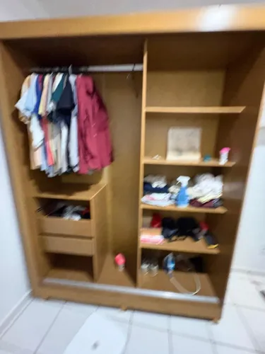 Guarda-Roupa Gelius 2 Portas de Correr com Espelho - Excelente Estado