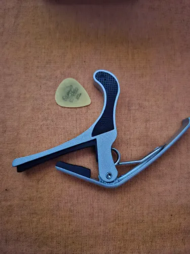 Capo traste para violão