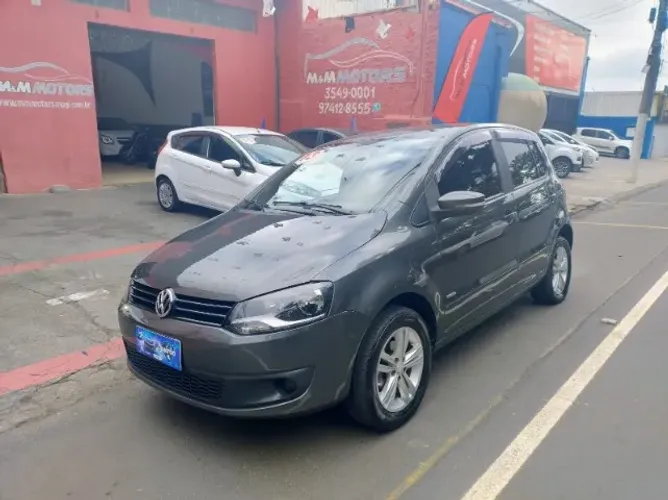 Volkswagen Fox 1.0 MI Total Flex 8V 5P 2013