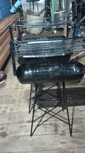 Churrasqueira e fogareiro de todos os tamanhos aceita cartão e Pix fasso entrega *