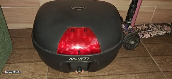 Vendo baú de moto!
