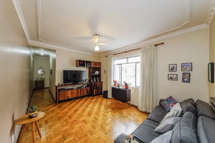 Apartamento com 3 quartos e ambientes amplos no Centro para venda