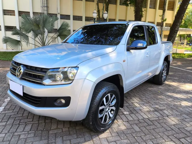 Volkswagen Amarok T. Dark Label CD 2.0 4X4 Dies AUT 2015
