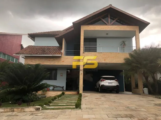 Casa de Alto Padrão em Condomínio Fechado Lagoa Seca