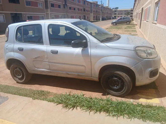 Fiat Uno Attractive 1.0 EVO Fire Flex 8V 5P 2016