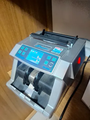 Máquina de contar cédulas