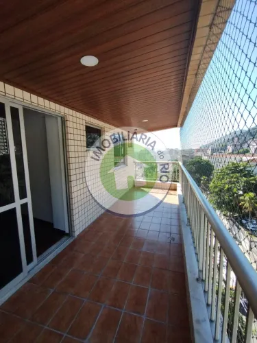 Venda de Cobertura de Luxo na Tijuca, RJ: 3 Quartos, 2 Suítes, 4 Banheiros, 3 Vagas de Gar
