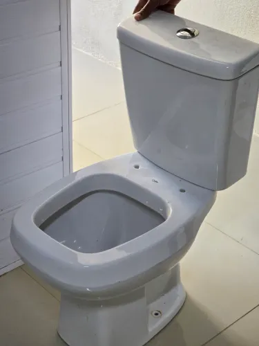 Kit vaso sanitário com caixa acoplada celite