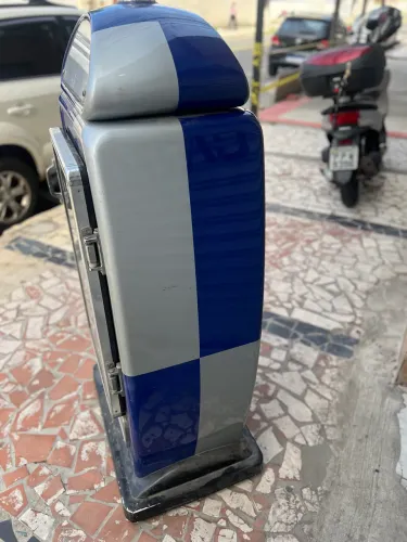 Vendo freezer redbull