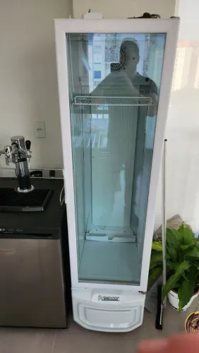Geladeira expositora Gelopar 230L slim - perfeito estado