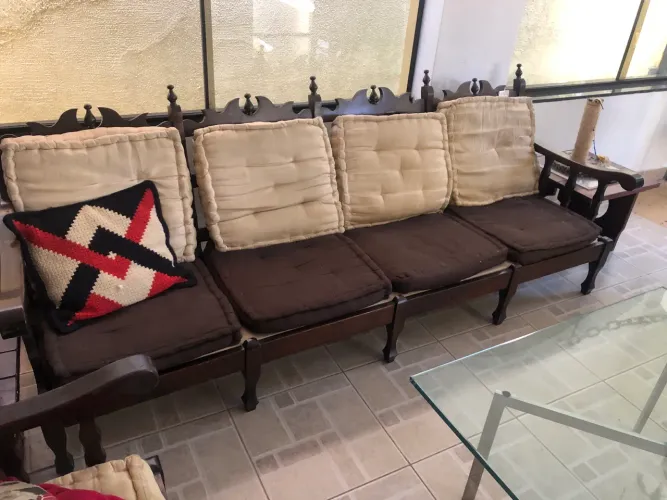 Jogo de Sofá e Poltrona de Madeira Antigo