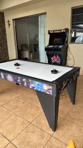 Mesa de totó + air game + fliperama ALUGUEL COMBO 