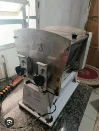 Vendo uma masseira de 5kilos
