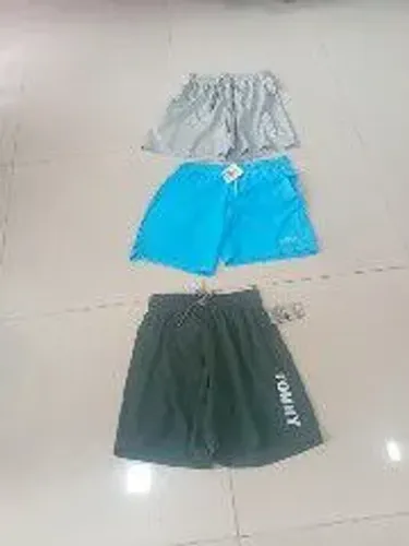 Oportunidade de liquidação de algumas peças de roupas