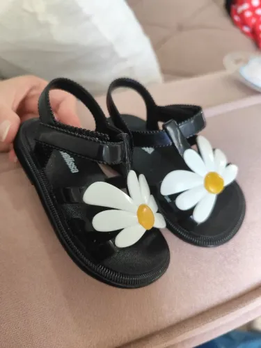 Mini. Melissa