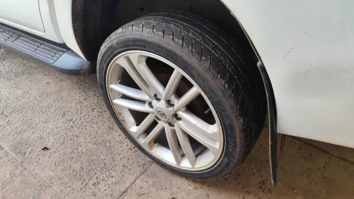 Jogo de rodas 22" com pneus 80%