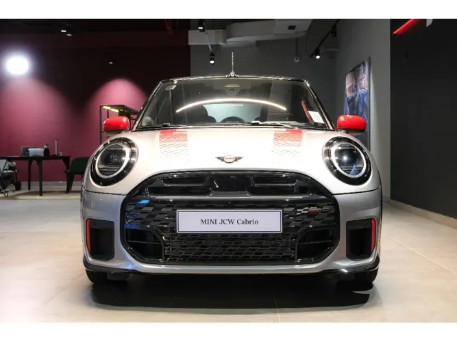 Mini Cooper 2.0 16V Twinpower Gasolina John Works 2P Steptronic 2026