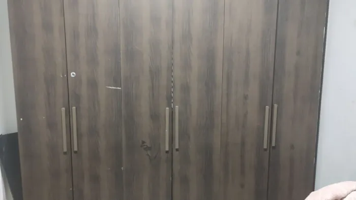 Desapego guarda roupa valor 300 reais 6 porta 2 por 2 mt