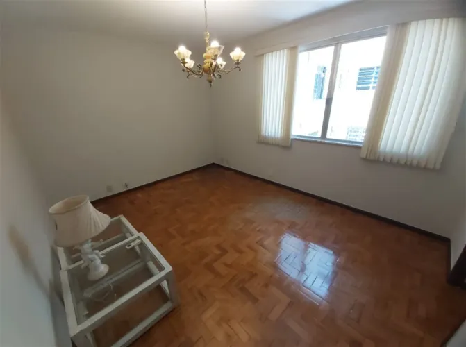 Apartamento 2 quartos, dependência de empregada, 1 vaga, 70 m2, documentação ok!