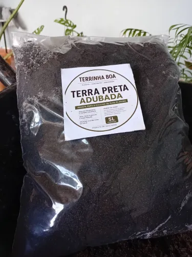 Terra preta adubada pronta para plantas (Entrega a combinar)