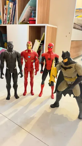 Kit bonecos super heróis