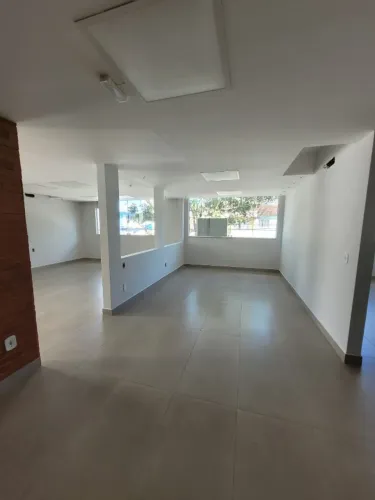 Aluga-se Excelente Imóvel Comercial - Santa Lúcia, Vitória